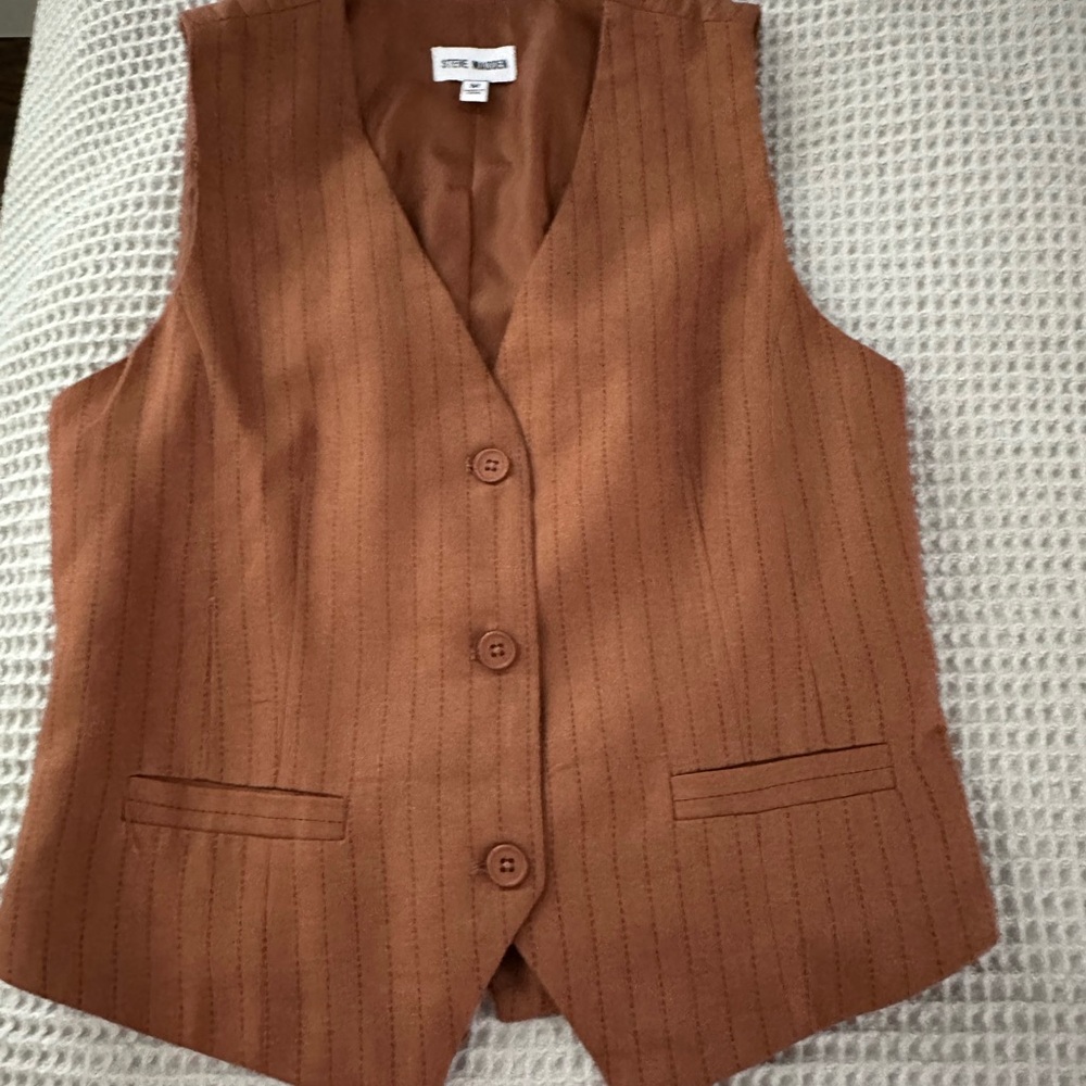 Steve Madden beat. NWOT. Never worn